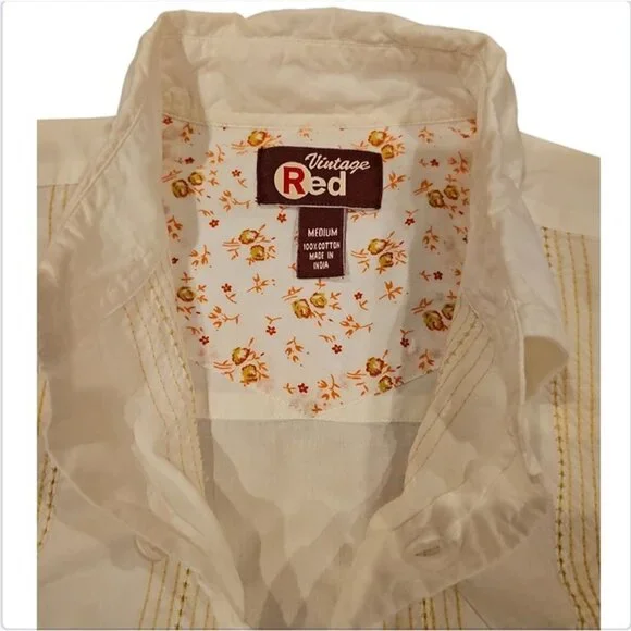 Vintage Red Mens Medium White Button-Up Shirt 100% Cotton Embroidered Front Made - Picture 3 of 7